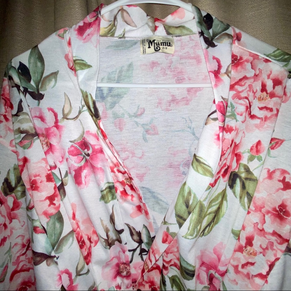 Brie Robe - Picture 2 of 2